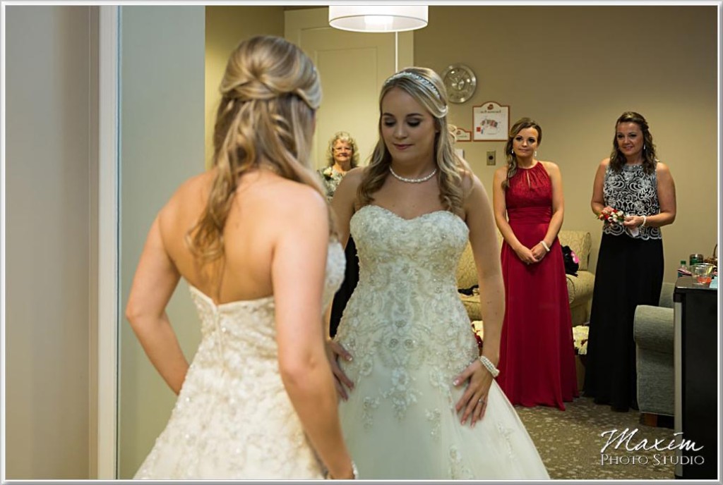 Cooper Creek Event Center Wedding Bride preparations