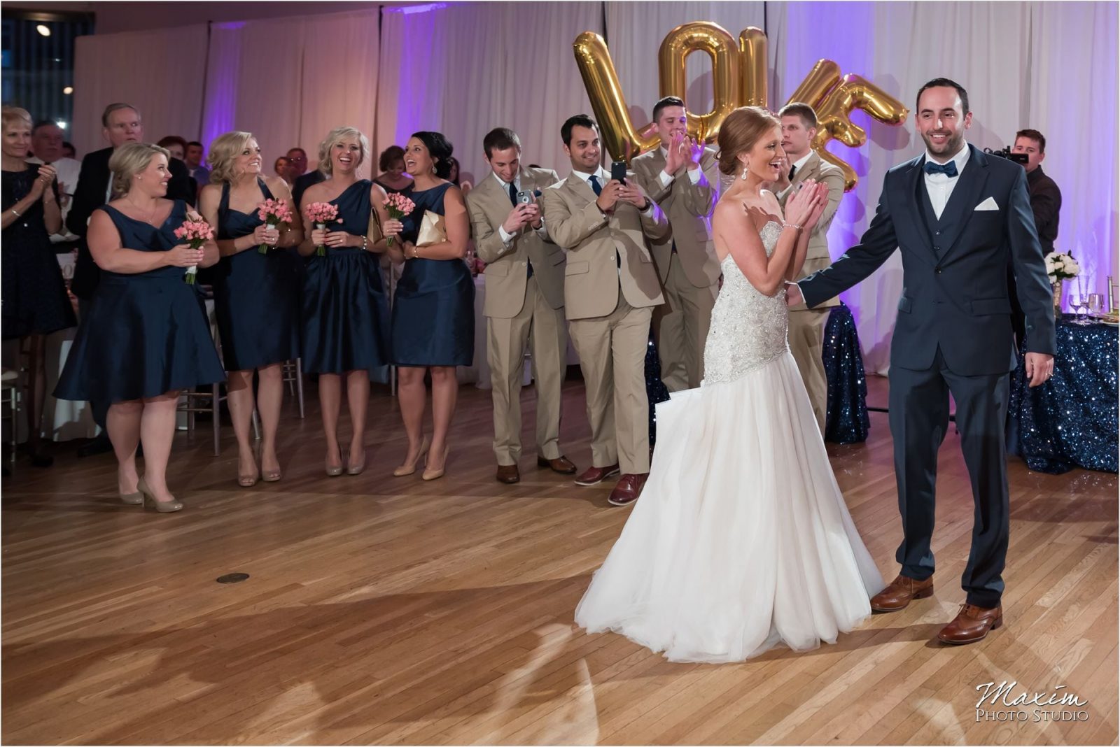 Cincinnati Wedding Photographers The Center Reception