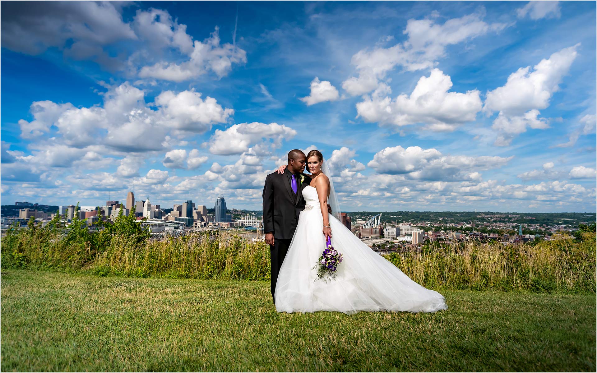 Cincinnati Skyline, Devou Park, The Center Cincinnati, Bride Groom