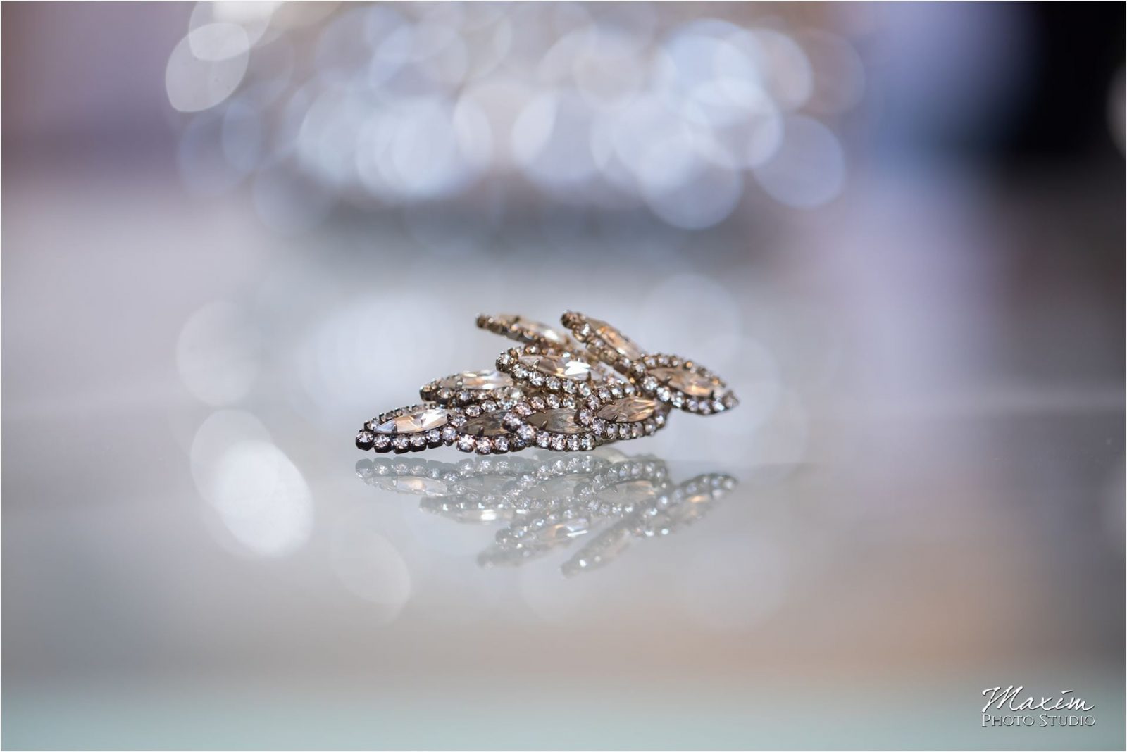 Cincinnati Wedding Photographers Art Museum Westin bride groom preparations