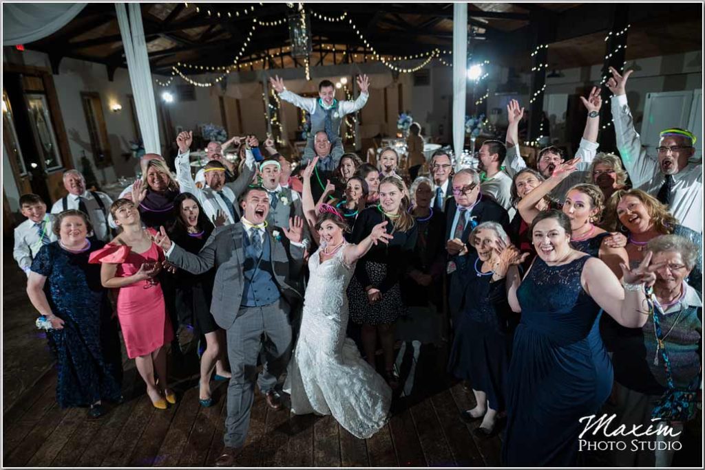White Oaks Georgia wedding reception group photo