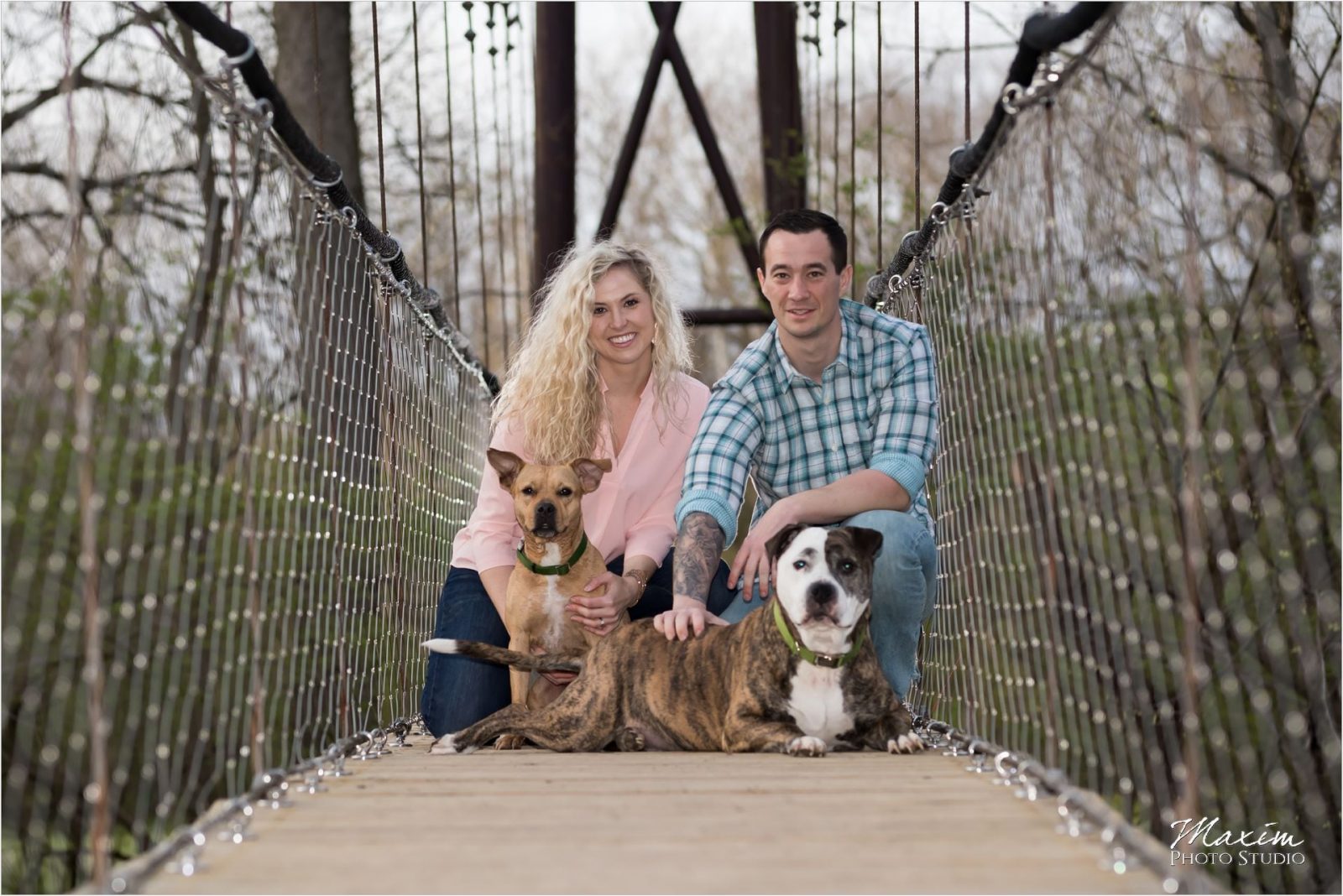 Lebanon Ohio Engagement couple on a bridge