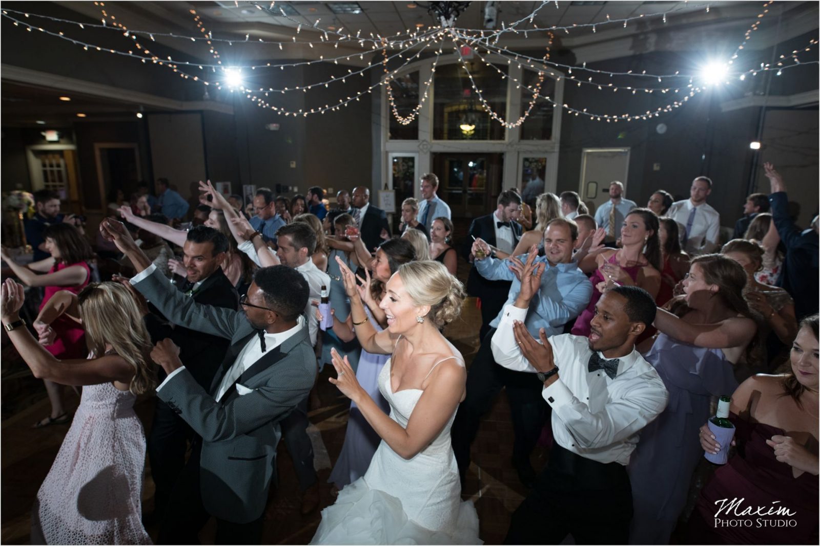 Cincinnati Wedding Photography Drees Pavilion Wedding Reception Dance