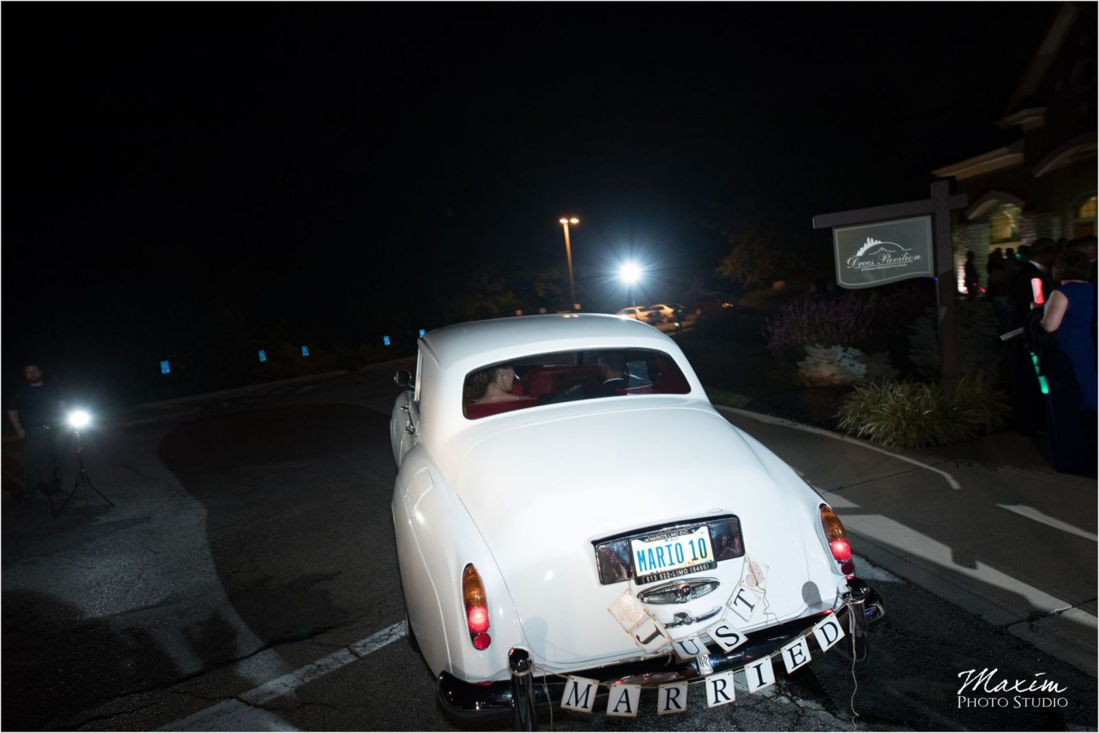 Mario's Custom Limousine Service Rolls Royce Drees Pavilion