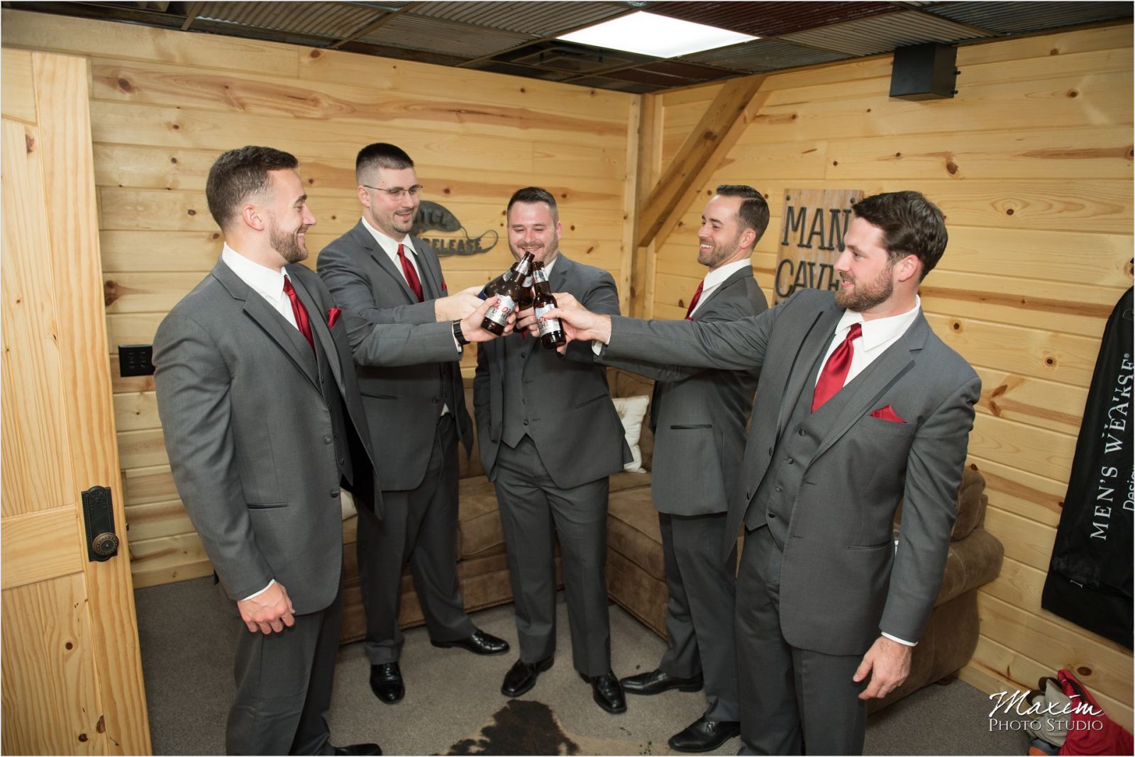 Rolling Meadows Ranch Lebanon Ohio Wedding Photography Groomsmen