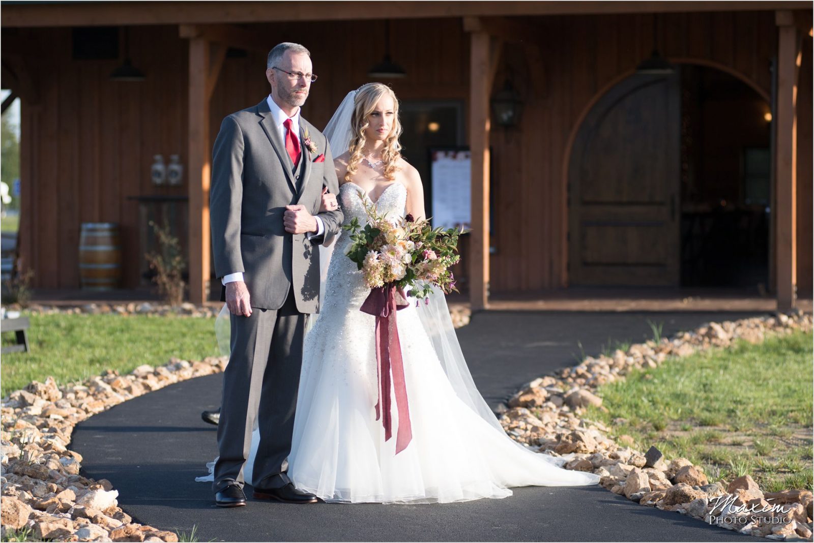 Rolling Meadows Ranch Lebanon Ohio Wedding Ceremony