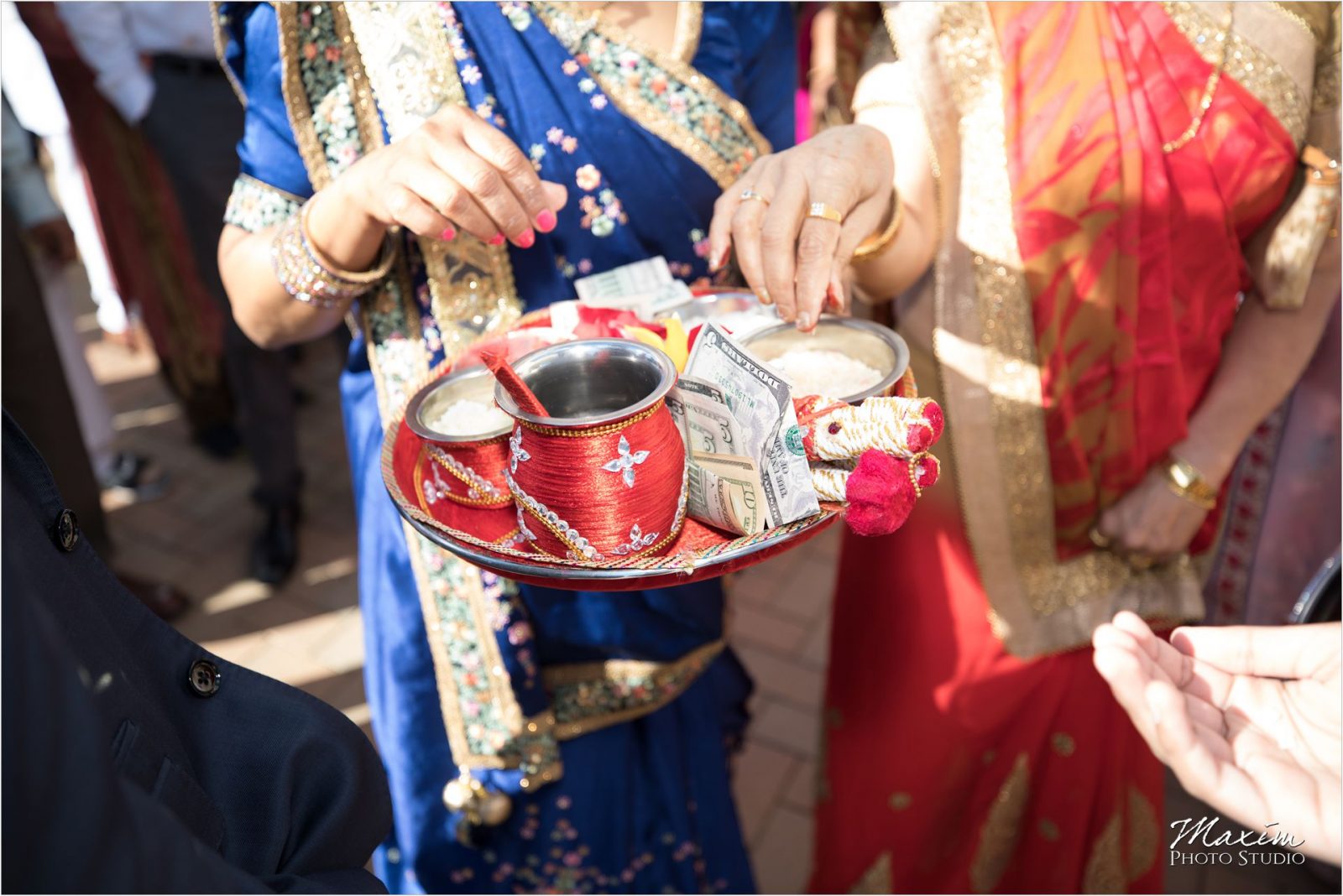 Hindu Temple Dayton Gujarati Kannadiga wedding custom photography
