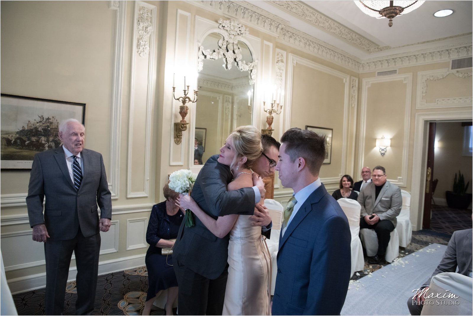 Kentucky Wedding Photographers Seelbach Hotel Wedding Ceremony