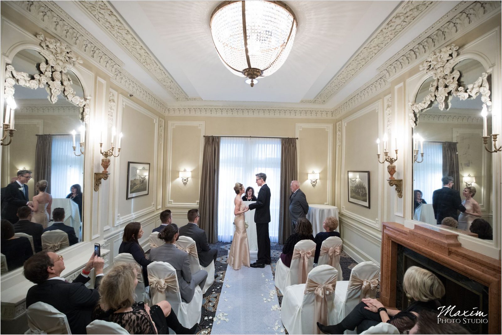 Kentucky Wedding Photographers Seelbach Hotel Wedding Ceremony