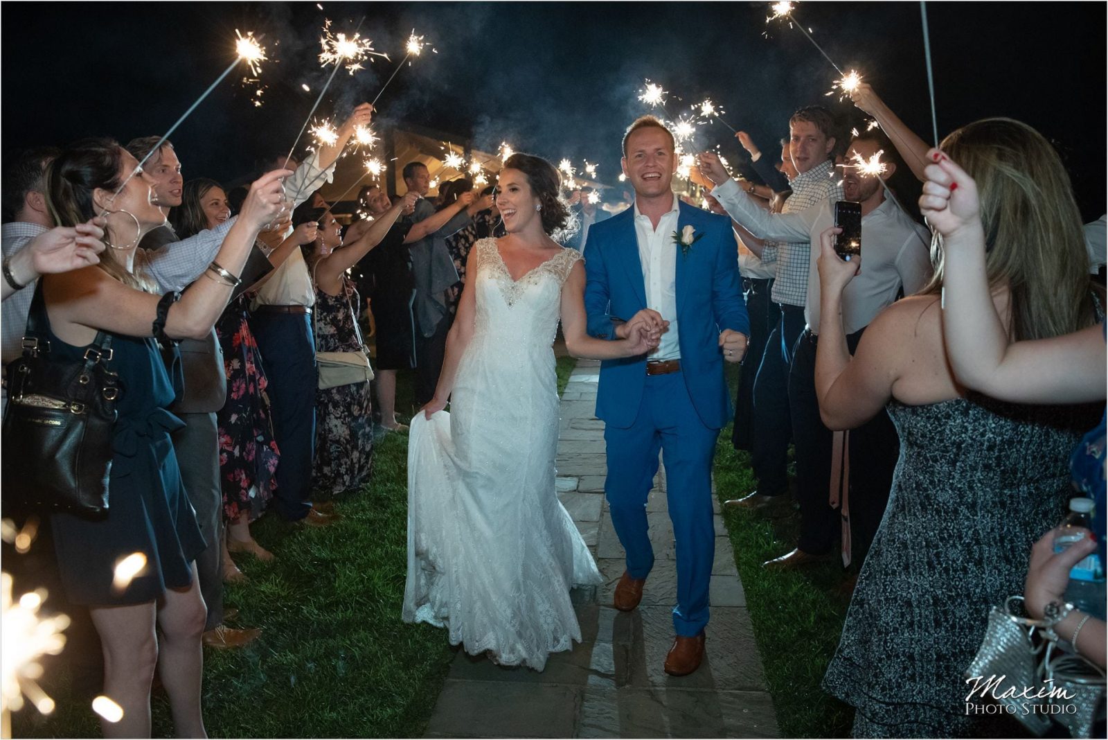 Pinecroft Crosley Estate Cincinnati Wedding Reception sparklers