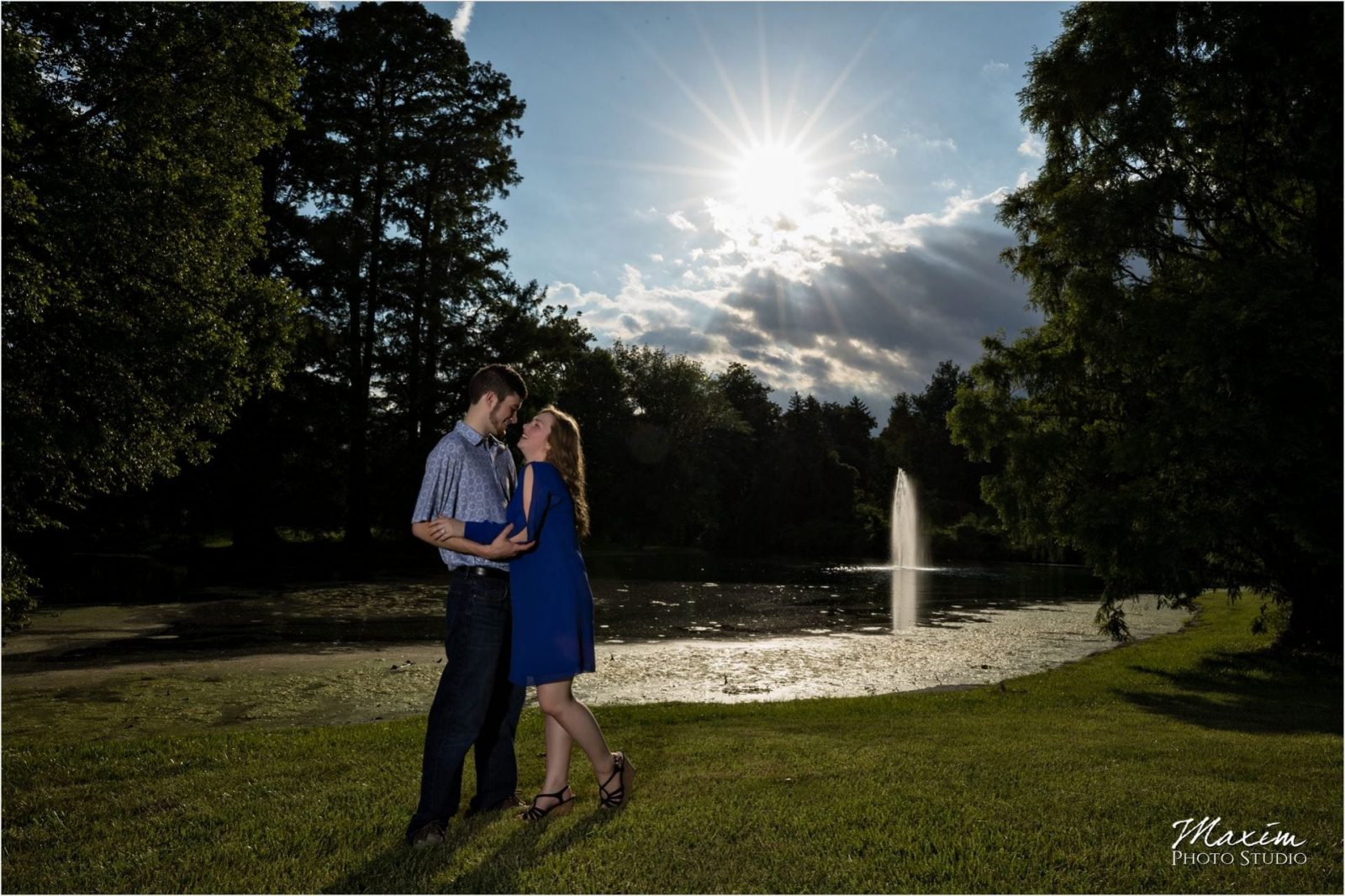 Cincinnati Wedding Photographers Spring Grove Cemetery Engagement starburst