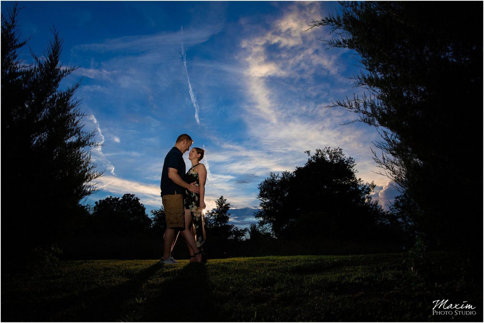Sharon Wood Metro Park, Sunset Engagement, Wedding Couple