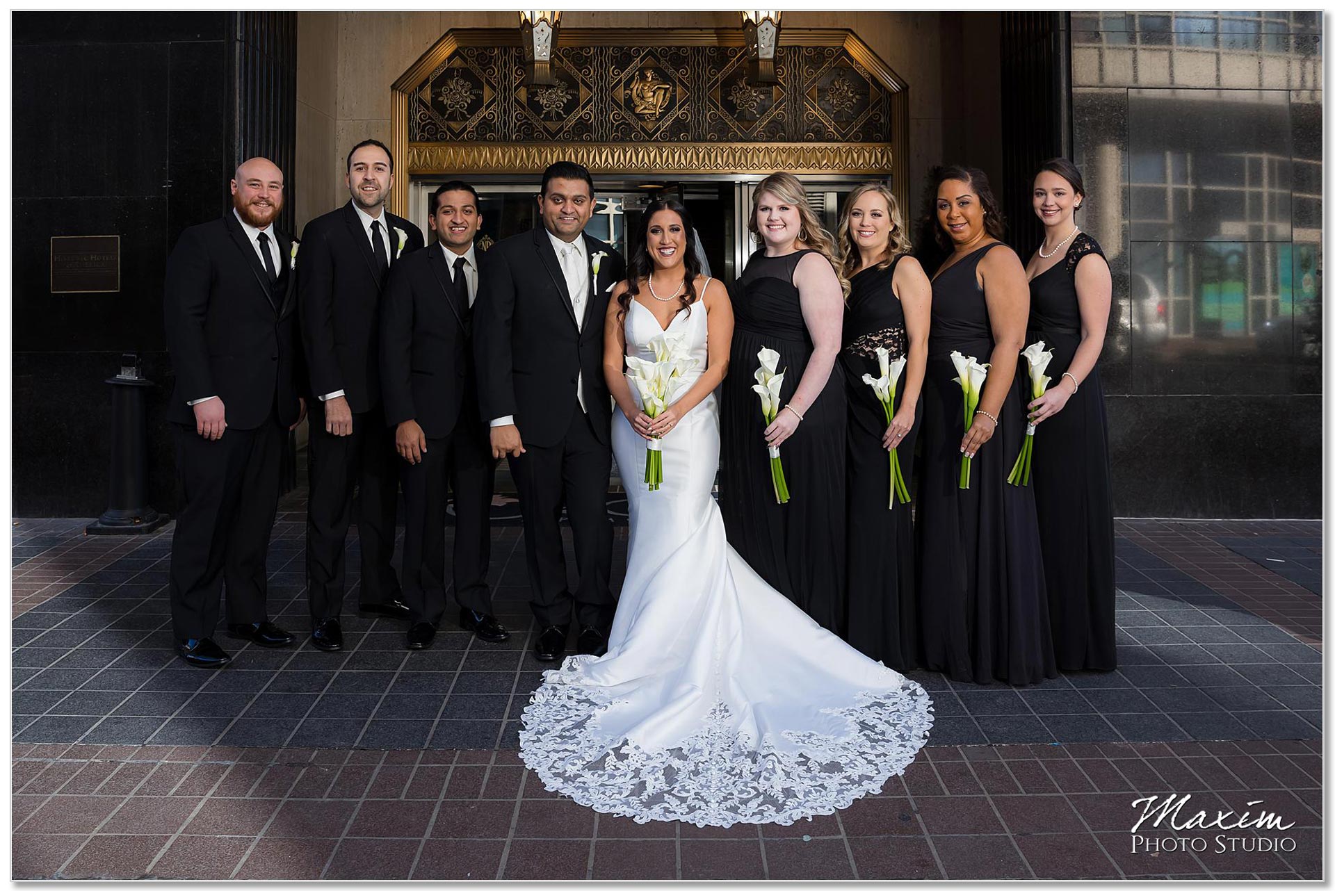 Hilton Netherland Plaza wedding bridal party