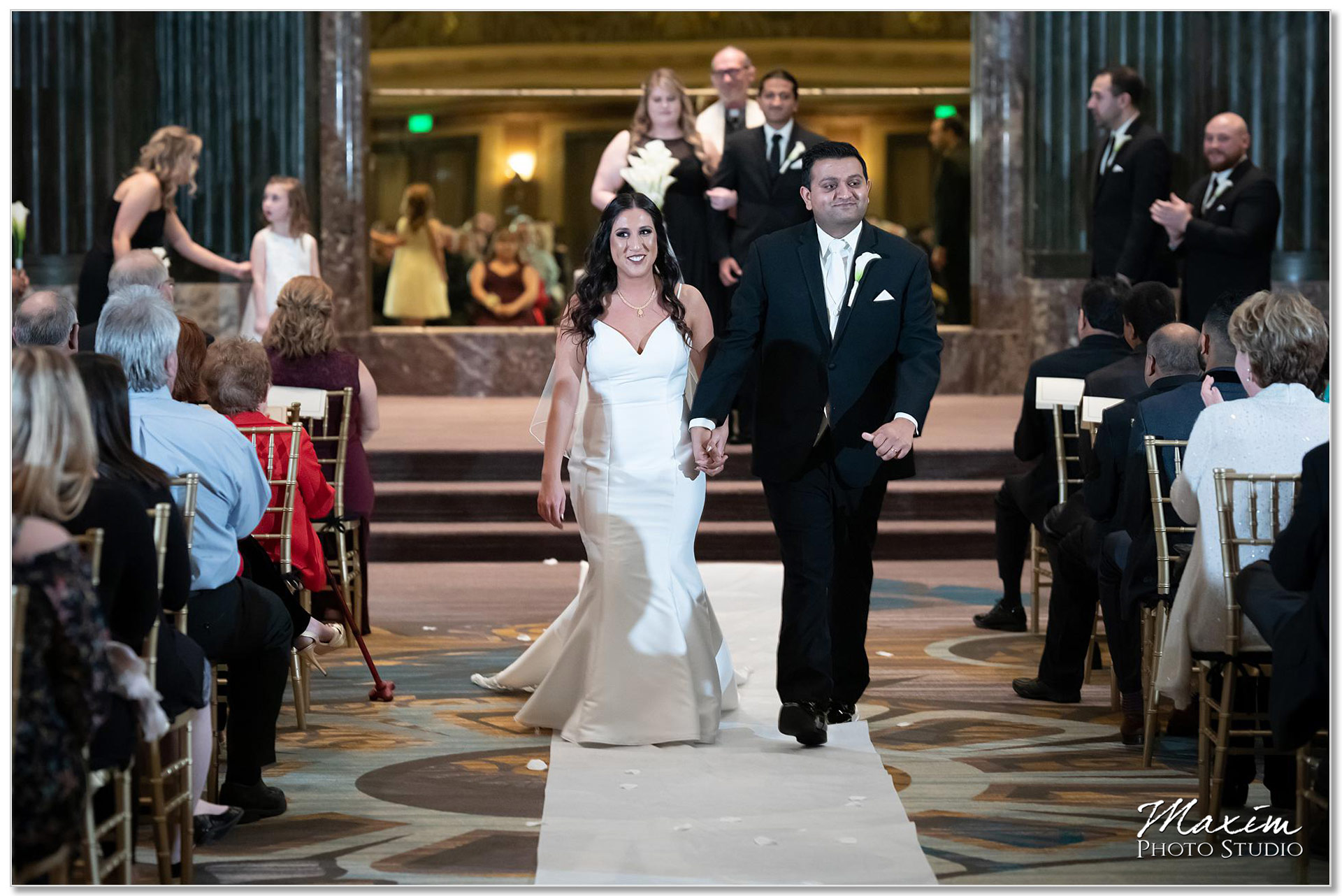 Hilton Netherland Plaza wedding Ceremony