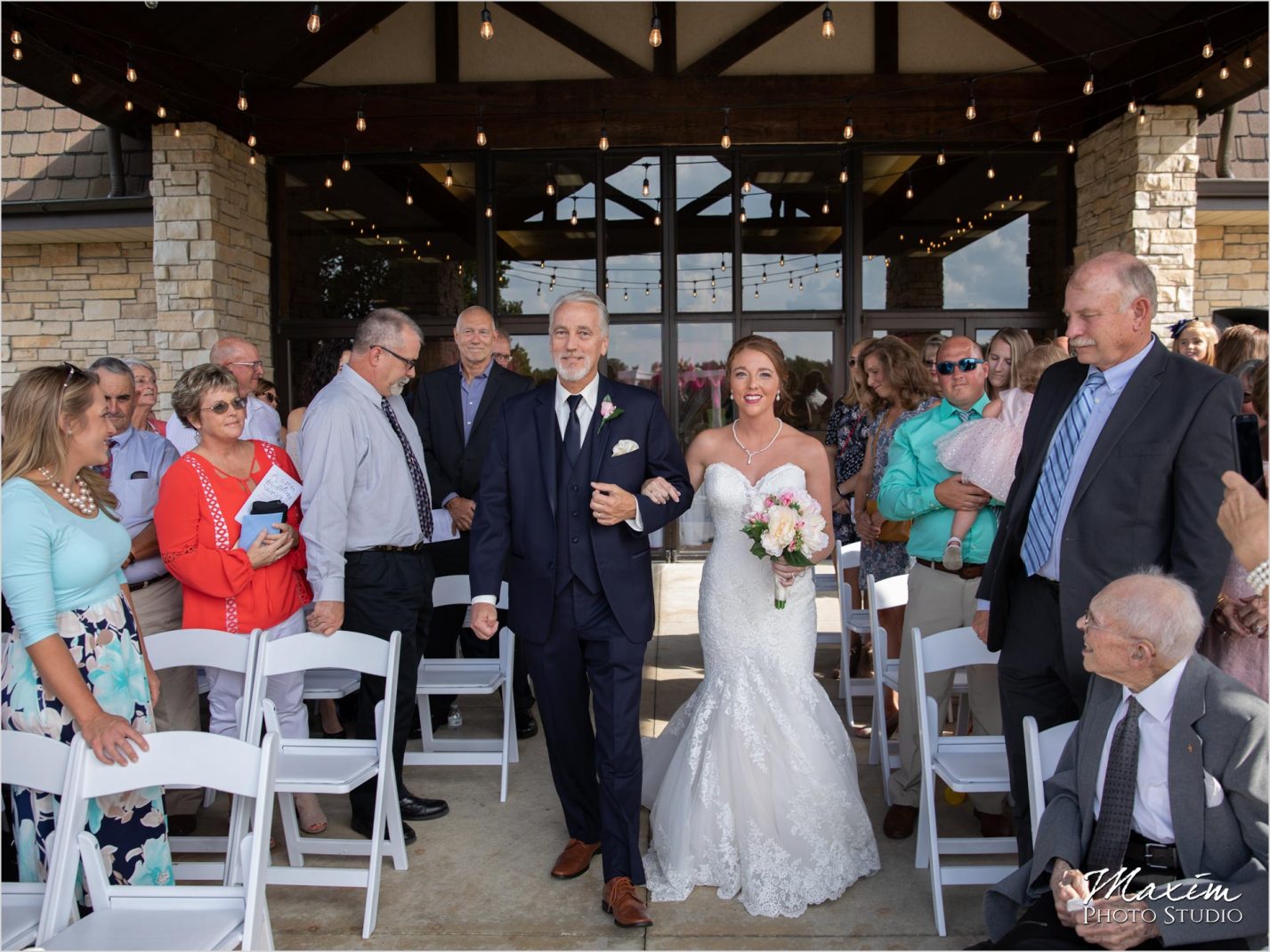 Oasis Conference Center, Cincinnati Wedding Photography, Wedding Ceremony