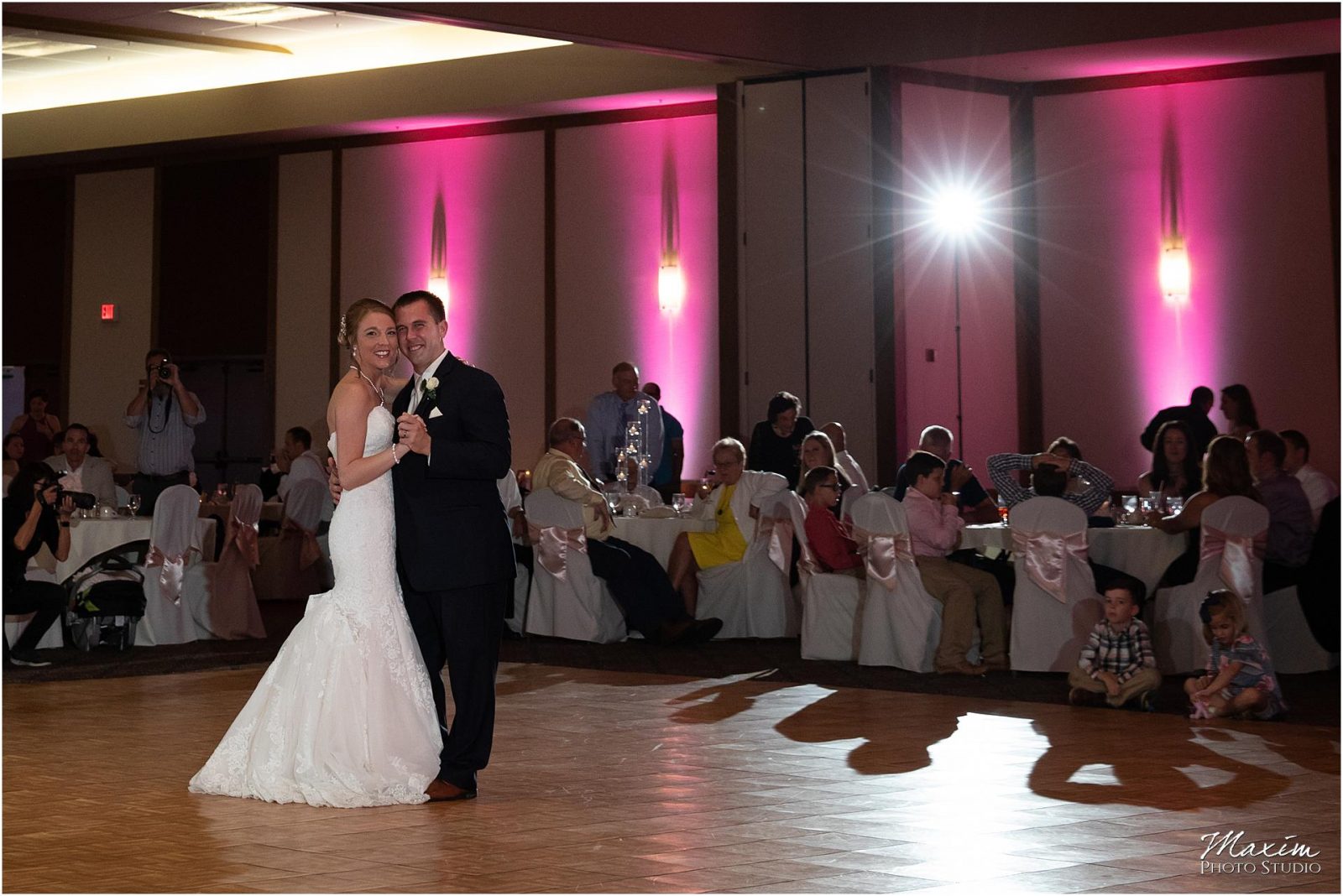 Oasis Conference Center, Cincinnati Wedding Photography, Wedding Reception Dance