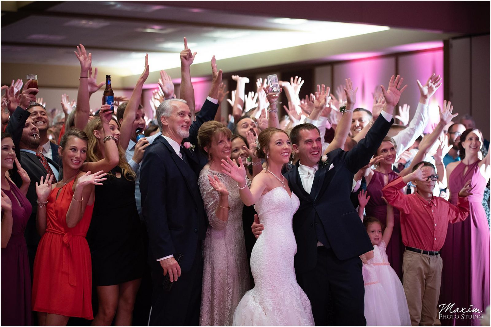 Oasis Conference Center, Cincinnati Wedding Photography, Wedding Reception Group Photo