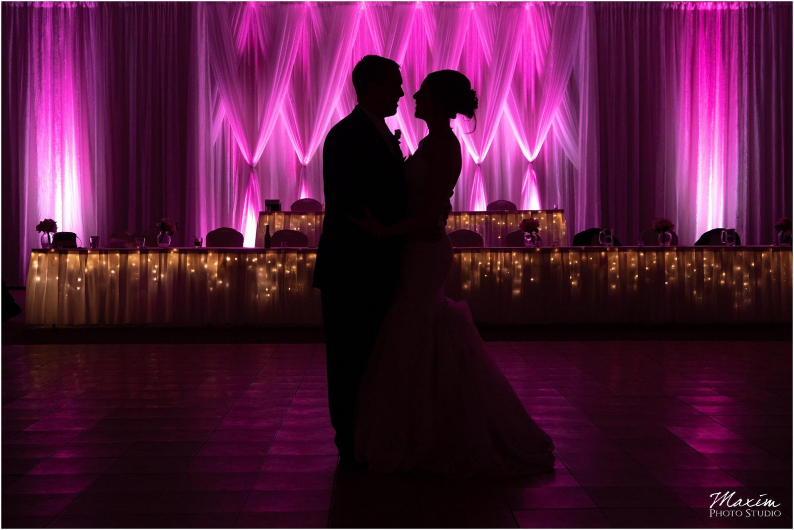 Oasis Conference Center, Cincinnati Wedding Photography, Wedding Reception Dancing