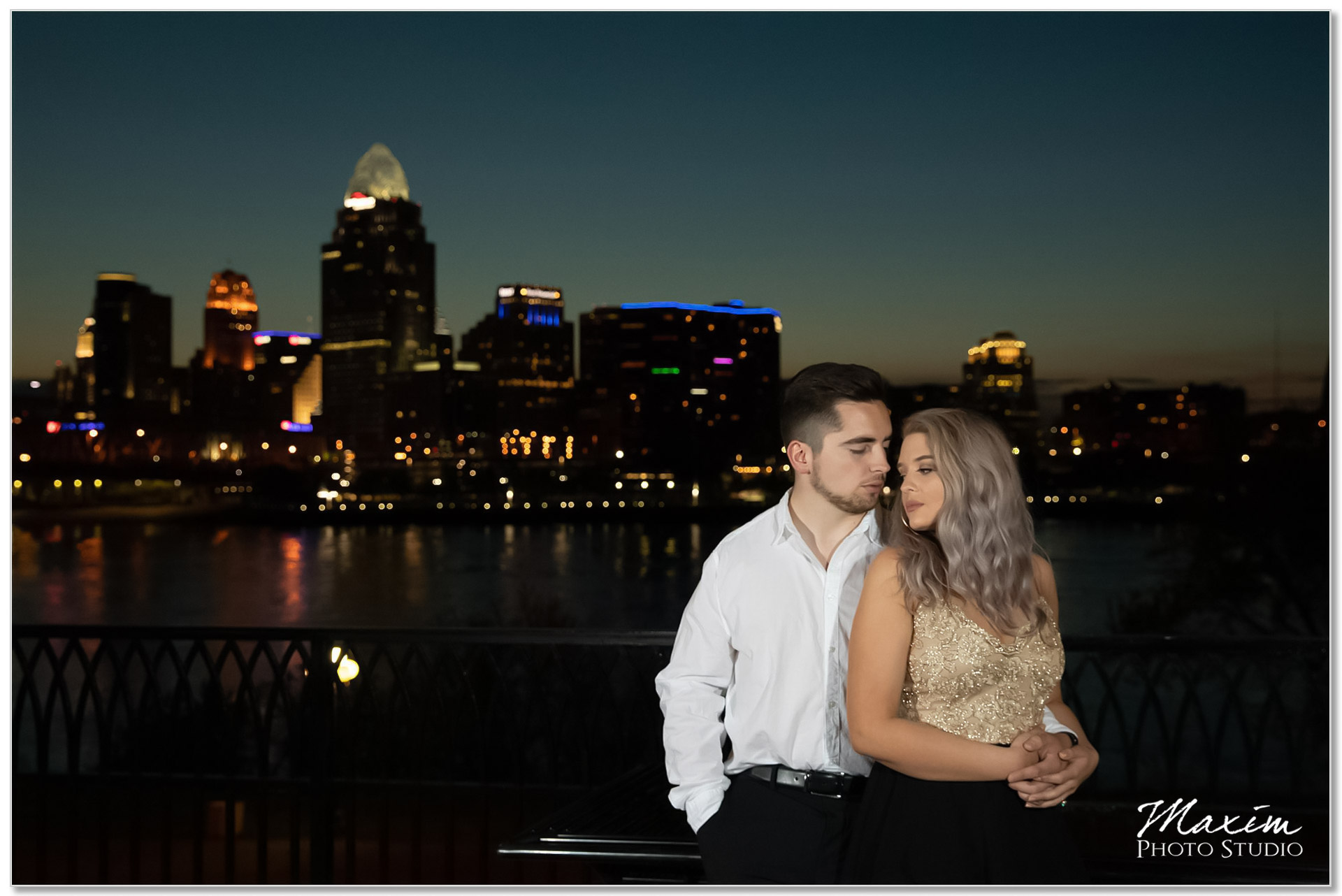 Night Cincinnati Downtown engagement