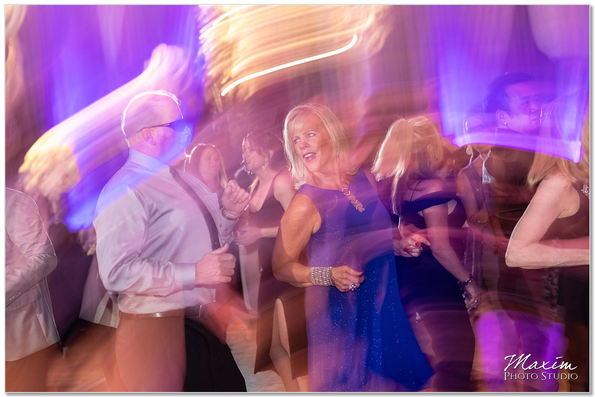 Fun Hilton Netherland Plaza Wedding reception