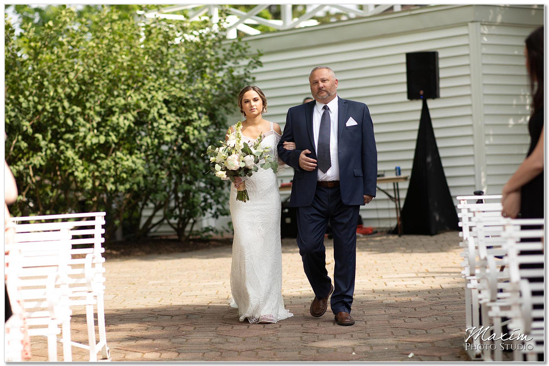 Polen Farm Wedding ceremony entrance