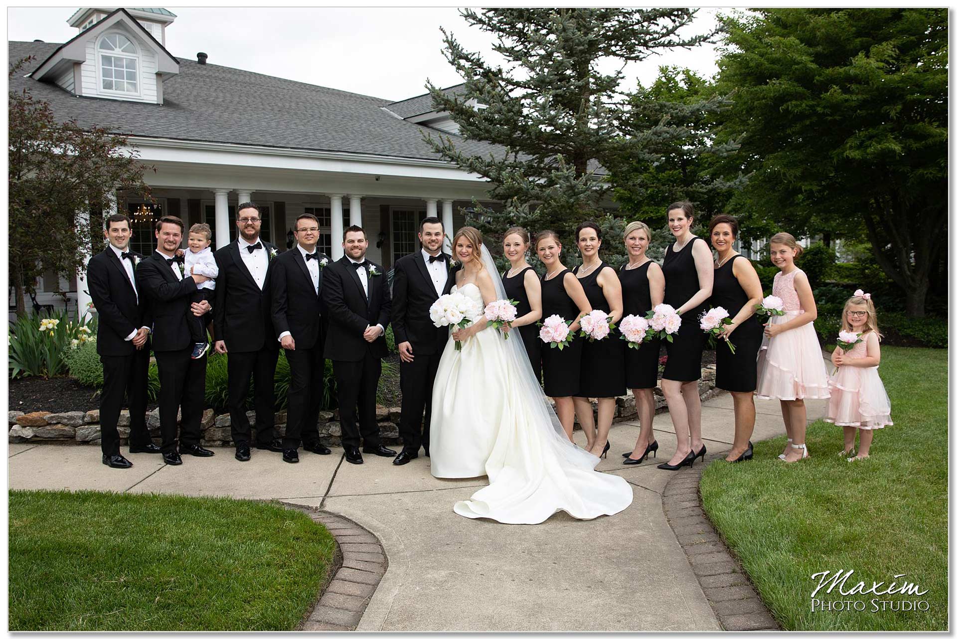 Manor House Ohio wedding bridal party portraits