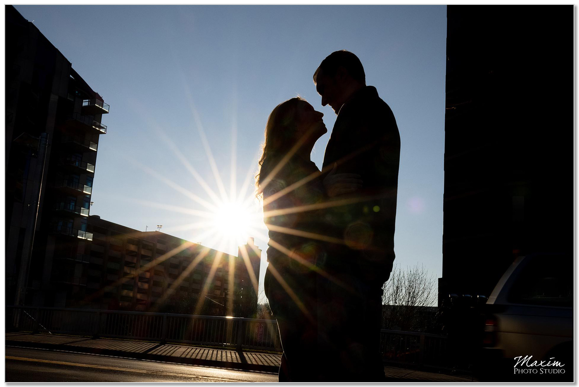 Sun burst Kentucky engagement