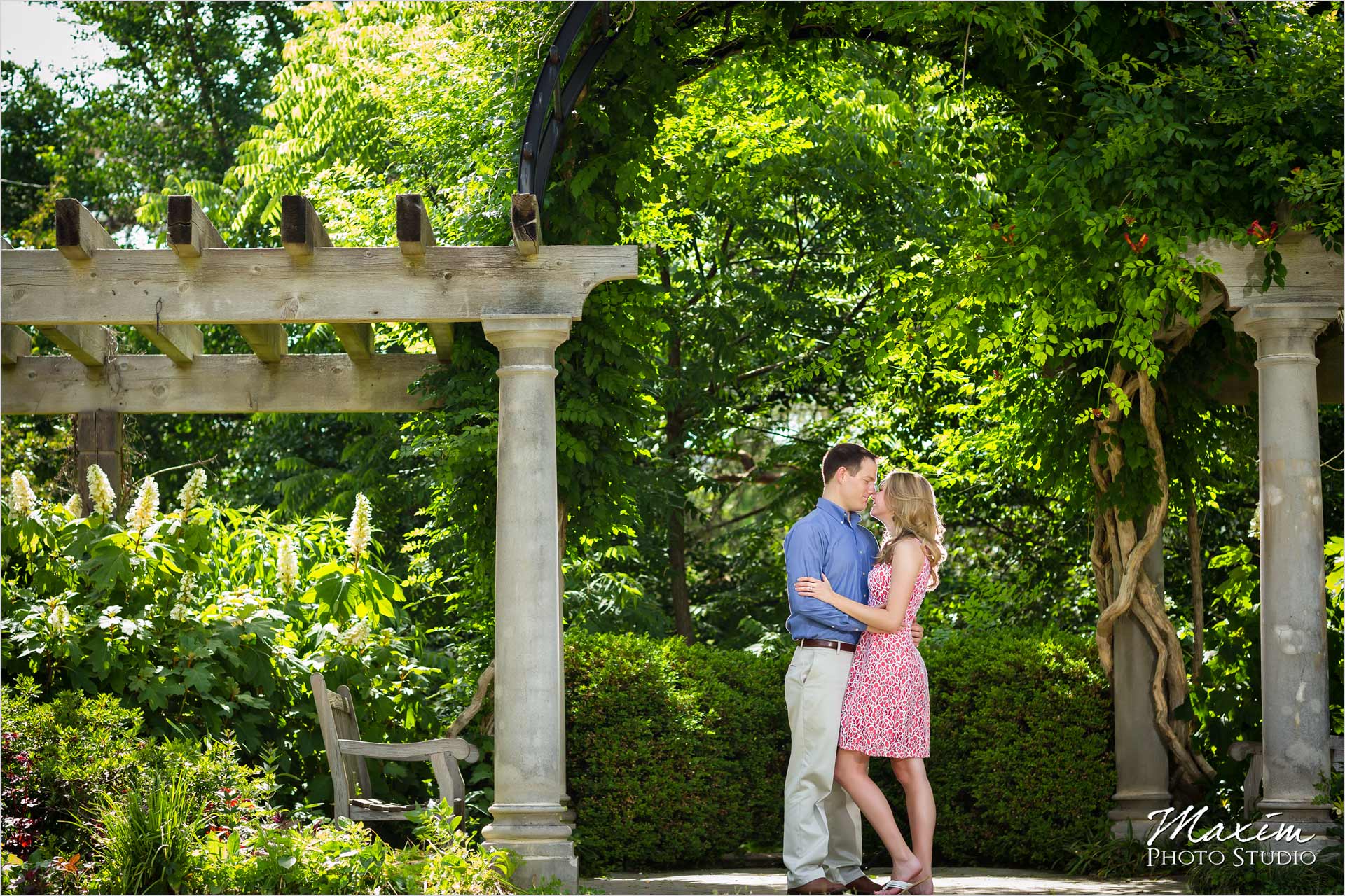 Smale Riverfront Park Cincinnati Wedding Engagement Blumm Gardens