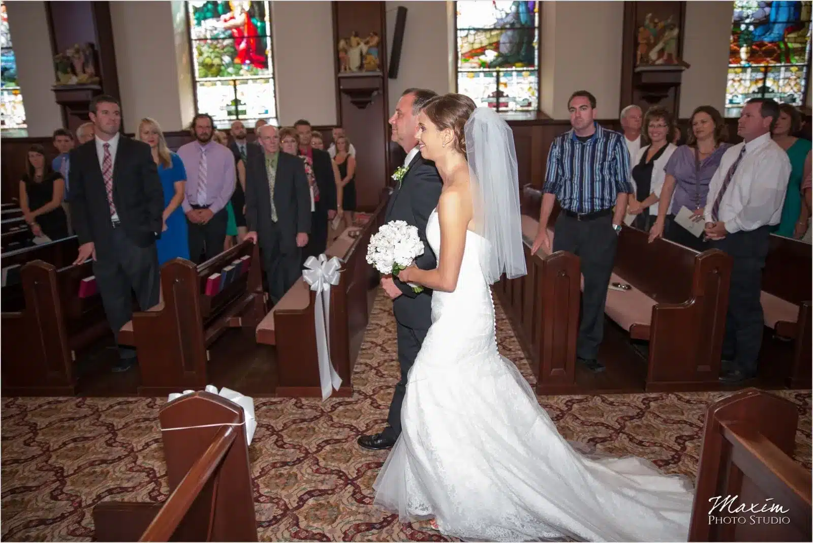 Cincinnati Wedding Photographers Cooper Creek Center Wedding Reception lm 12