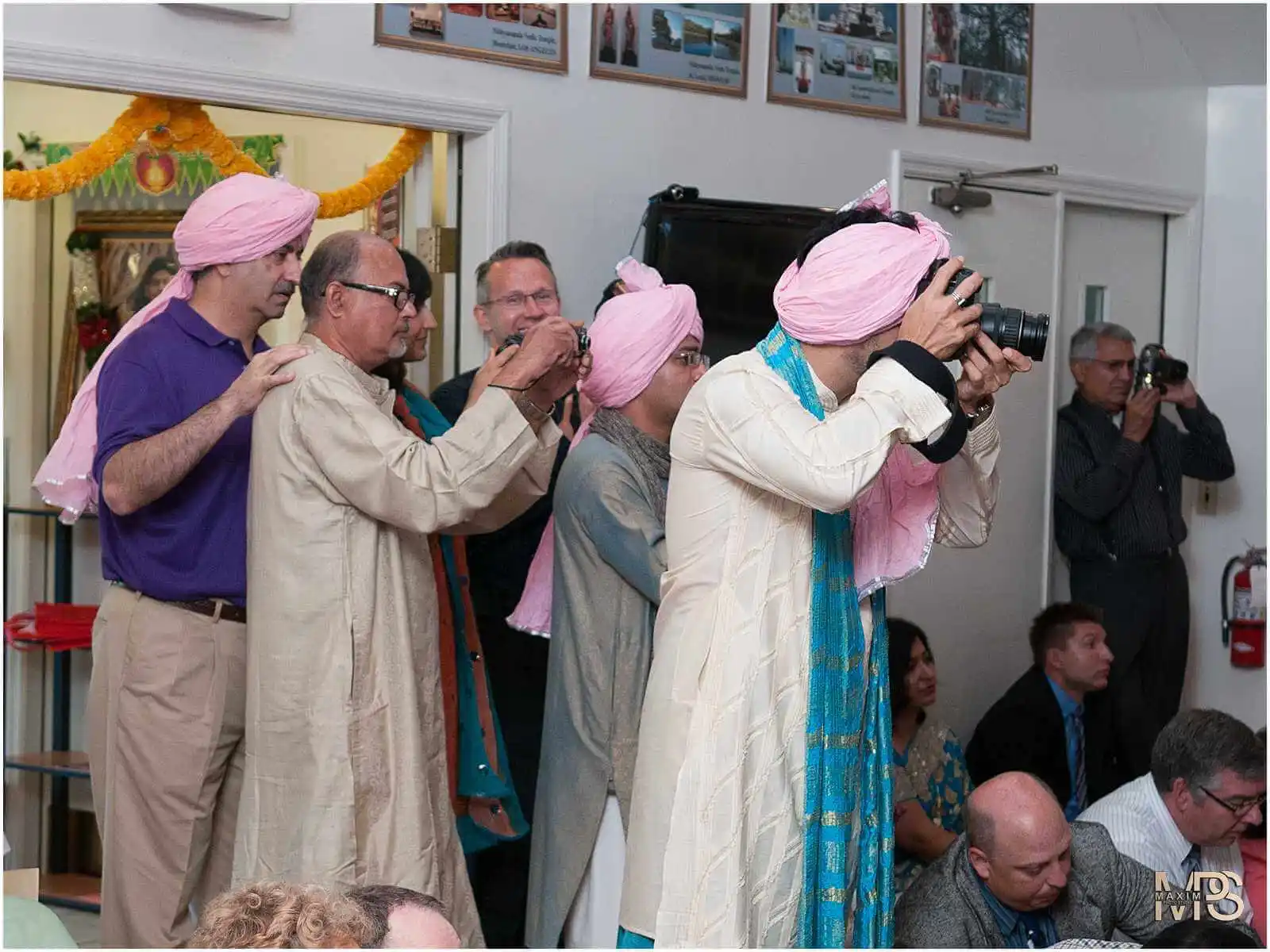 Columbus Ohio Indian wedding Ceremony, Columbus Wedding Photographers getting stuck behind guests
